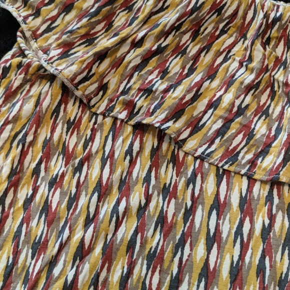 Ruffled Multicolor One-Shoulder Casual Top - Picture 2 of 5